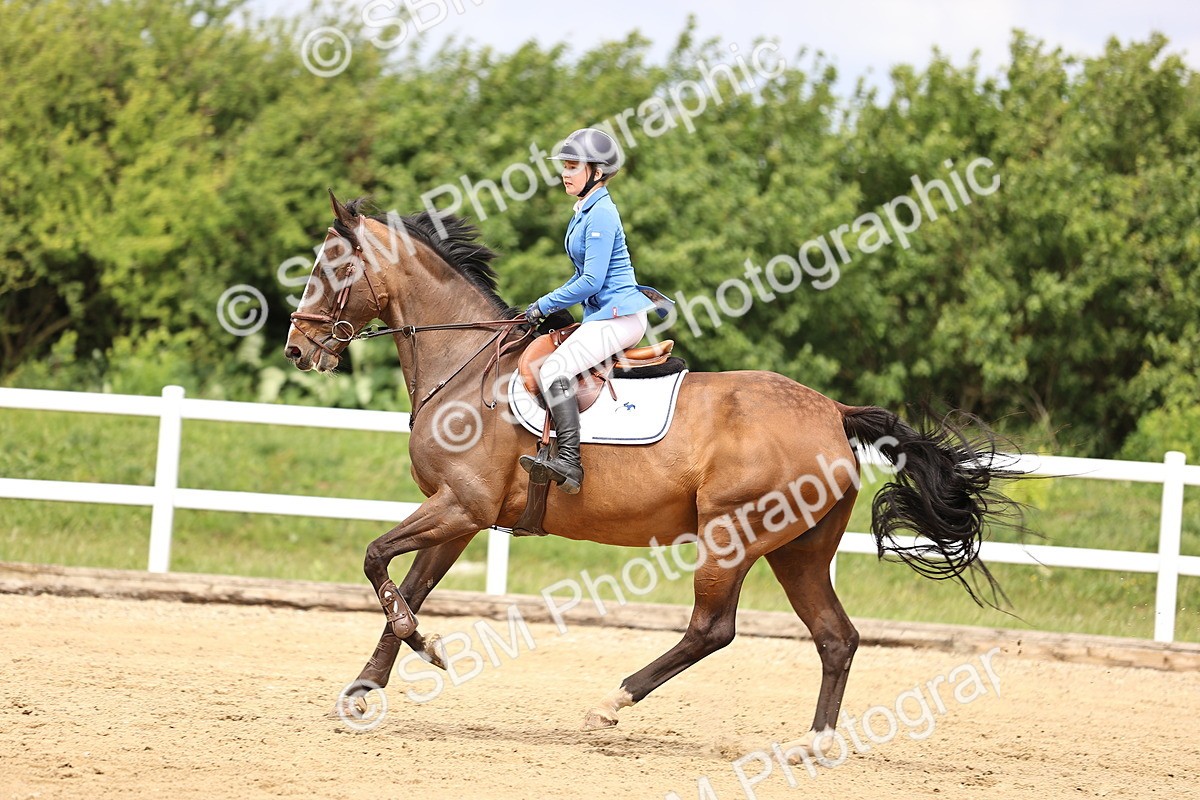 SBM_000452 - Class 4 - 1m showjumping