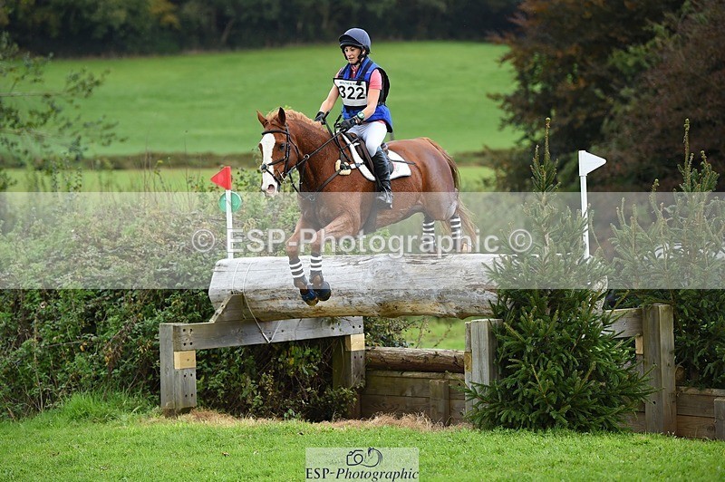 231022-132012-28417 - 322-BALLYBOLGER.LIONMAN-Sarah.Perry-XC