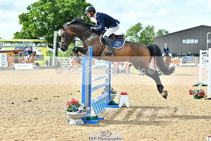 230729A-163426-07520 - Cls 18 National 1.30m