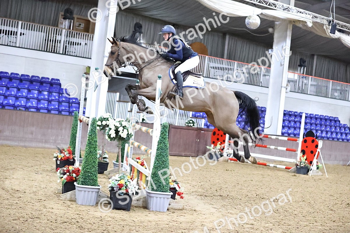SBM_010229 - Class 25 - Equestrian Senior Foxhunter 1.20m