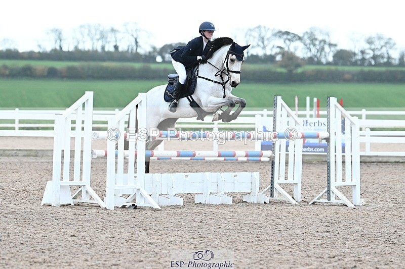 231118A-135605-03204 - Cls 9 Foxhunter & 1.10m Open