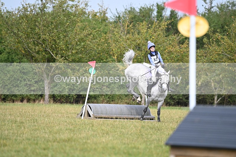 WJ6_1824 - 60cm XC Time 13:22 to 13:53
