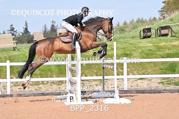 BPP_2316 - CLASS 6 - FRI - Senior Newcomers/1.10m Open