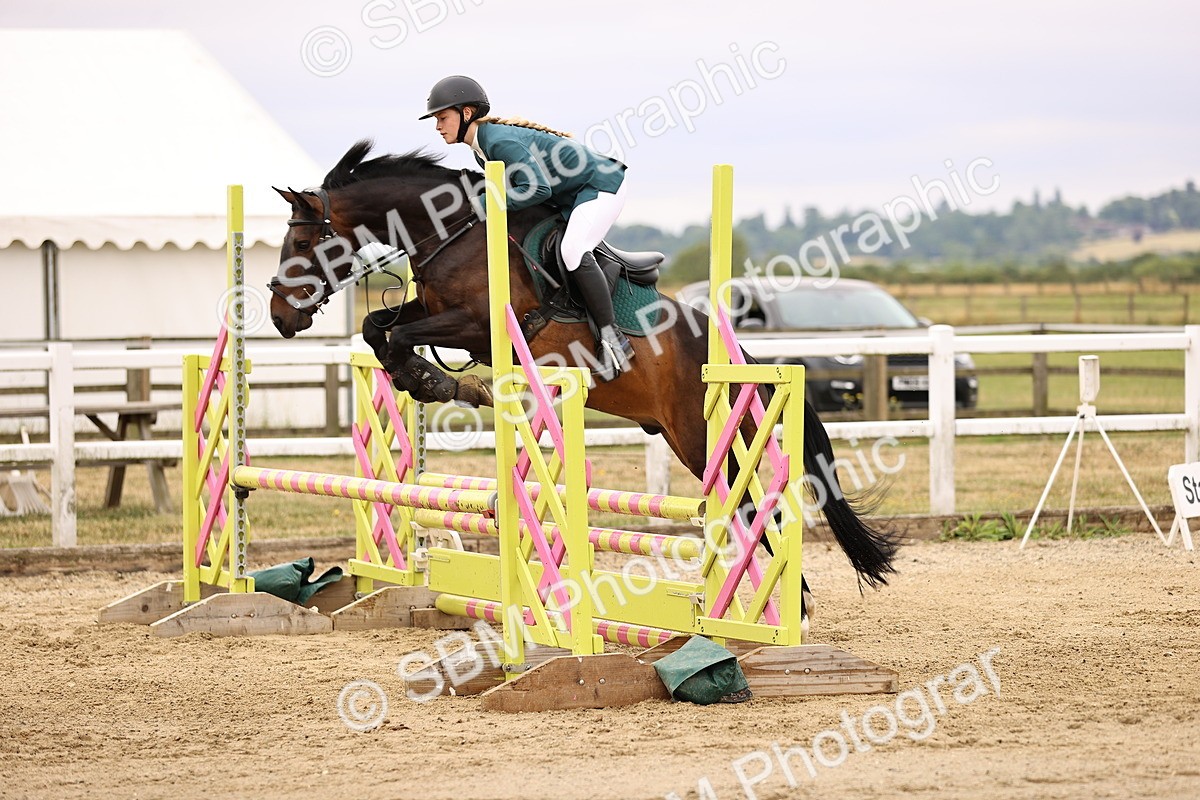 SBM_024300 - Class 8 - Clear Round