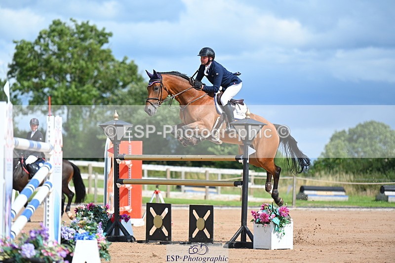 230721A-160545-07610 - Cls 10, 2 Star Big 1.45m Start to break