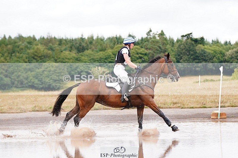 250803A-152052-16525 - P-703-Amber.Williams-THE.EMERALD.LILY