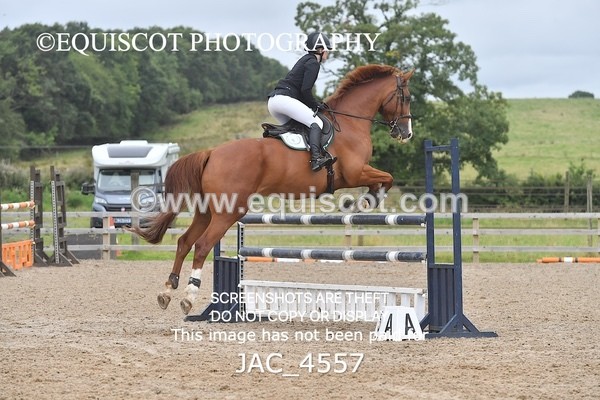 JAC_4557 - CLASS 7 Senior Foxhunter/ 1.20m Open