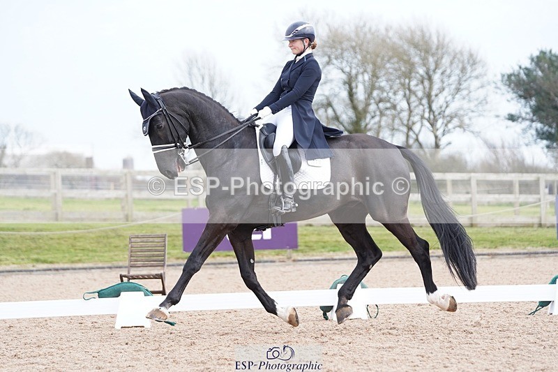 250403-142604-02926 - 027-Zoe.Sleigh-Zall.stensvang