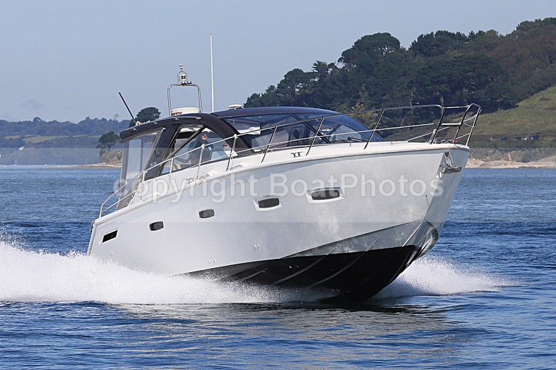 170828 SKYFALL - SEALINE SC35 1Y3A7466 - Motorboats - Hardtop