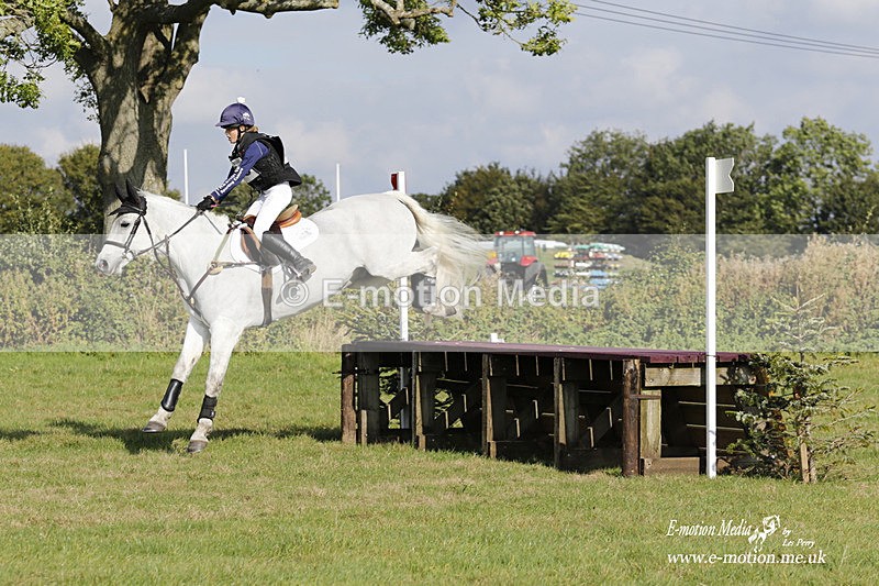  WWHT 171021 3308 - Intermediate (0.90m)  17/10/21