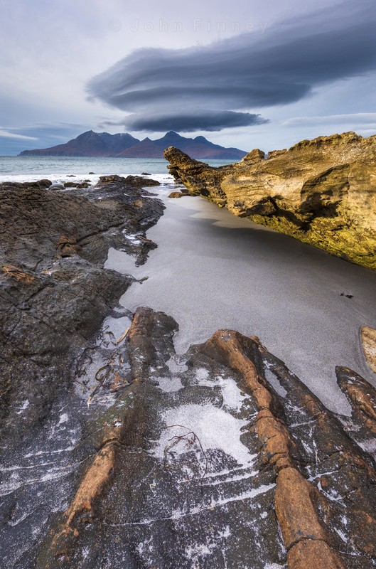 Lenticular clouds over the Isle of Rum - Scotland (New images).