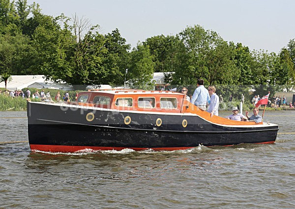 120628 MORN WT7A0904 - HENLEY ROYAL REGATTA Thurs 28th June 2012