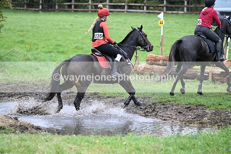 WJ7_1665 - Time at Photographer 13:13 to 13:26