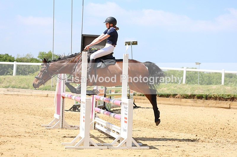 3E7A9957 - Class 9: Senior BN/90cm open