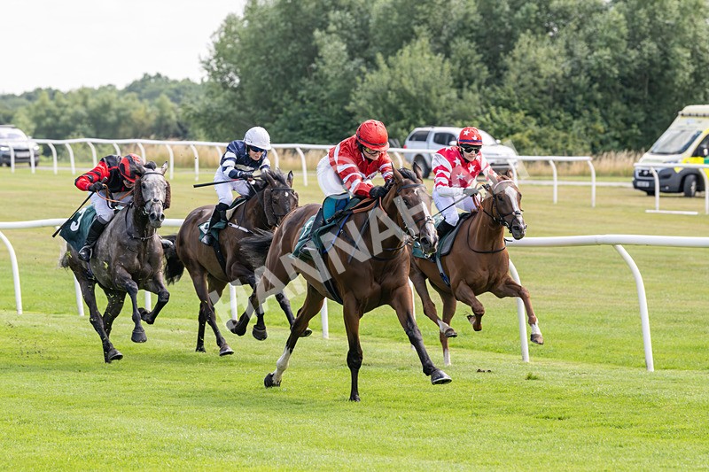160725-Race 1-Made All-8517 - Race 1