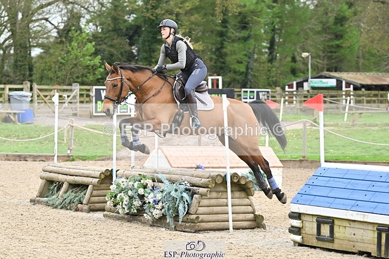 240411-120109-01170 - Group 4 XC