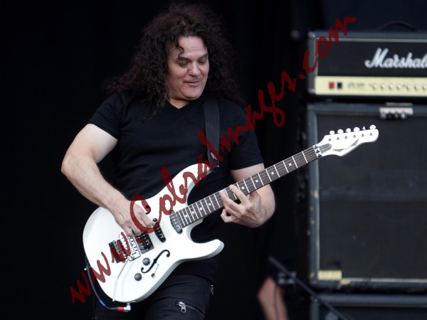 AF0I0081 - Vinnie Moore - UFO