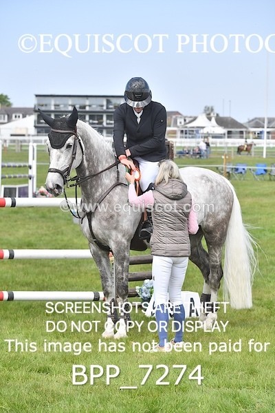 BPP_7274 - CLASS 3 Andrew Hamilton Coach, RHS Foxhunter Championship Qualifier