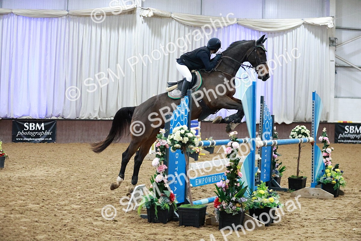 SBM_004325 - Class 17 - Senior Newcomers - 1.10m