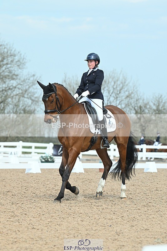 250403-103119-01416 - 036-Abbie.Newbury-Seagry.Viceroy