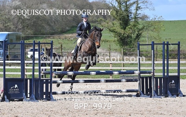 BPP_9979 - CLASS 19 SUN Senior British Novice/ 90cm Open