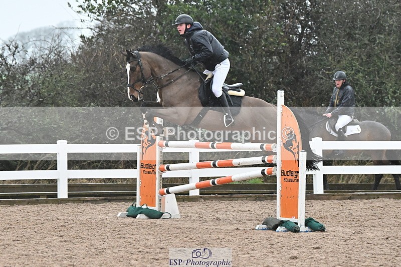 240225A-131108-05403 - Cls 21 Newcomers and 1.10m Open