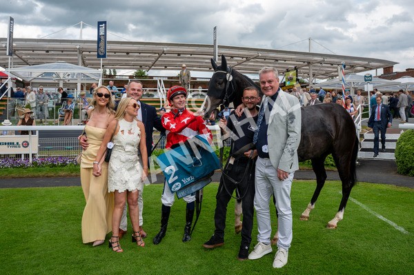 310525-Race 5-Frankies Dream-7940 - Race 5 3.50pm Reg Bond Always And Forever Handicap