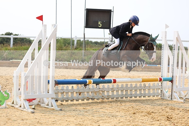 3E7A2819 - Class 10: Junior 60cm