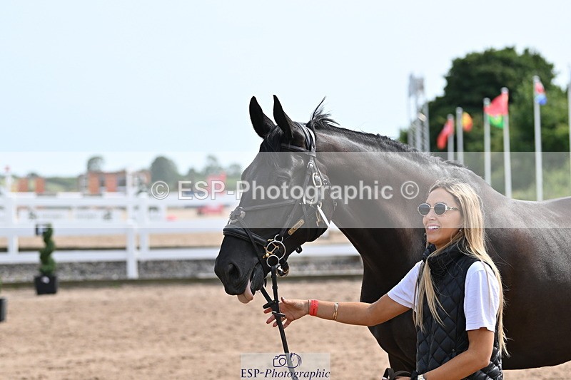 240717A-161639-03408 - Trot Up 4pm to 5pm