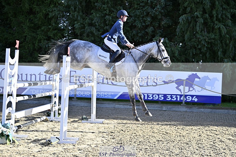 241026-115510-12667 - 001-Cameron.Beer-NEWPORTS.DEFINITELY.UNTOUCHABLE