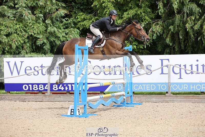 240615-143939-01921 - Cls 6 Snr Foxhunter and 1.20m Open