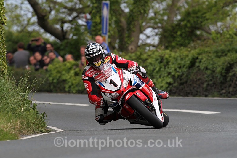 John McGuinness - RST Superbike Race