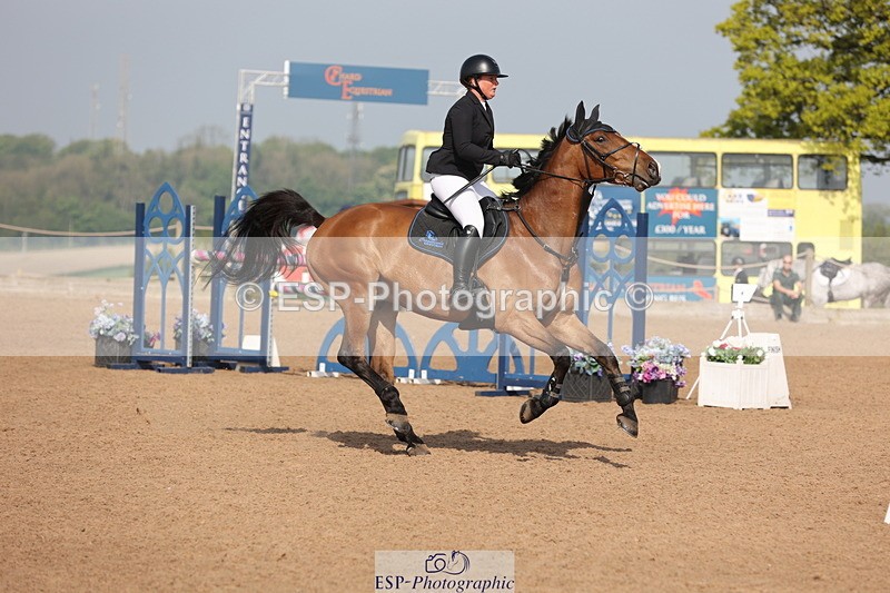 240511A-094103-11180 - Cls 32 Foxhunter