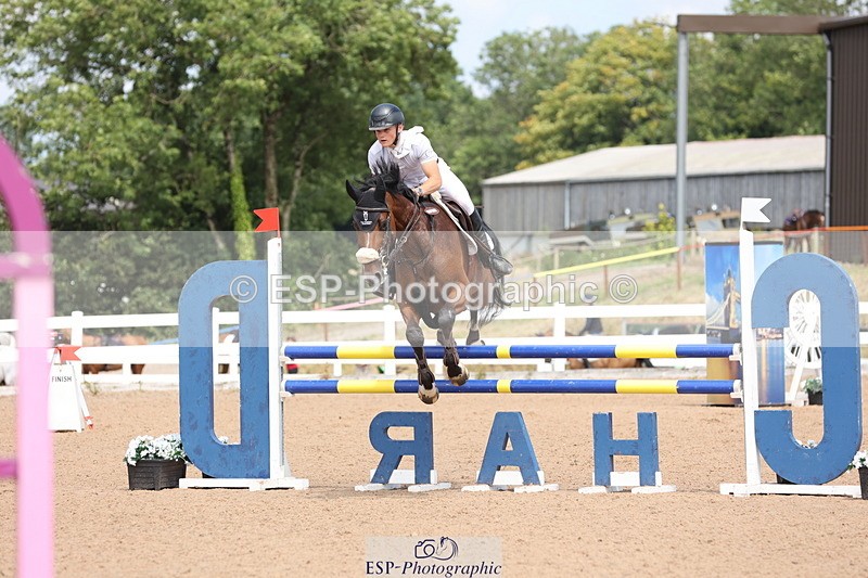 240718A-131909-05529 - Cls 9, 1 Star Bronze Tour 1.10m