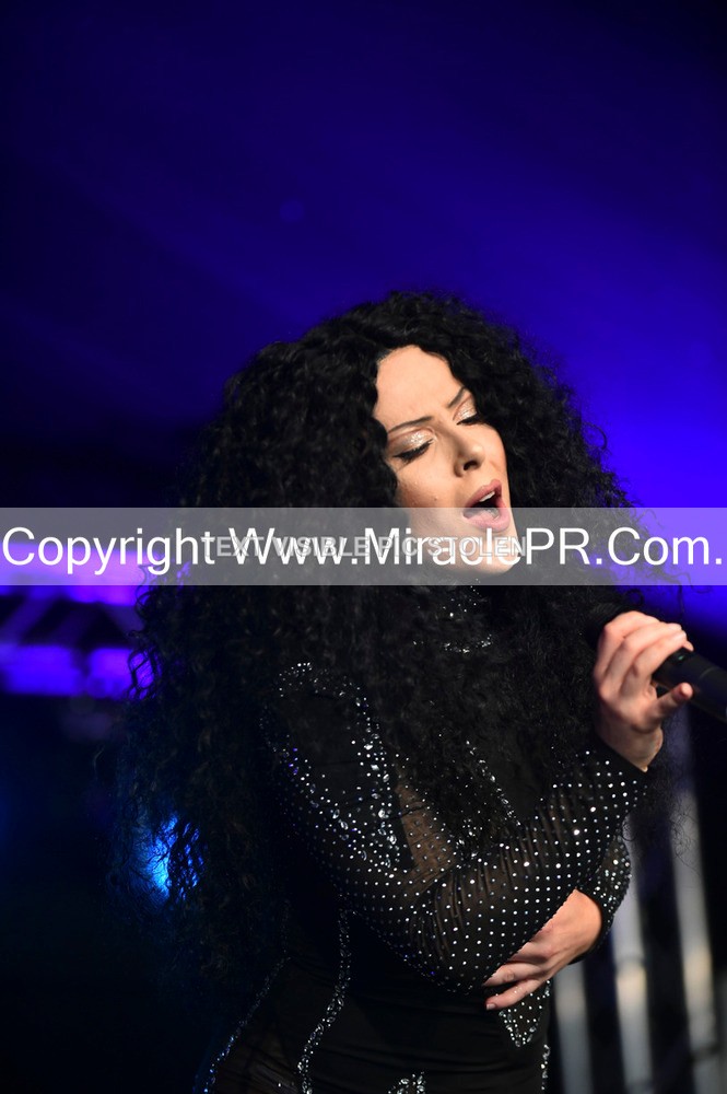 SH4_5960 - The Cher Experience