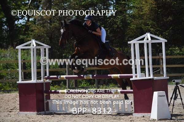 BPP_8312 - CLASS 6 Senior Newcomers/ 1.10m Open
