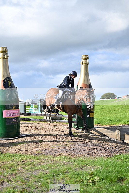 240912A-165913-02679 - Cls 7 Snr 90cm Open Speed Derby