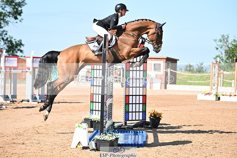 240718A-101321-04426 - Cls 1, 3 Star Small Tour 1.35m