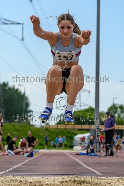 West25Sat-910077 - Field Female