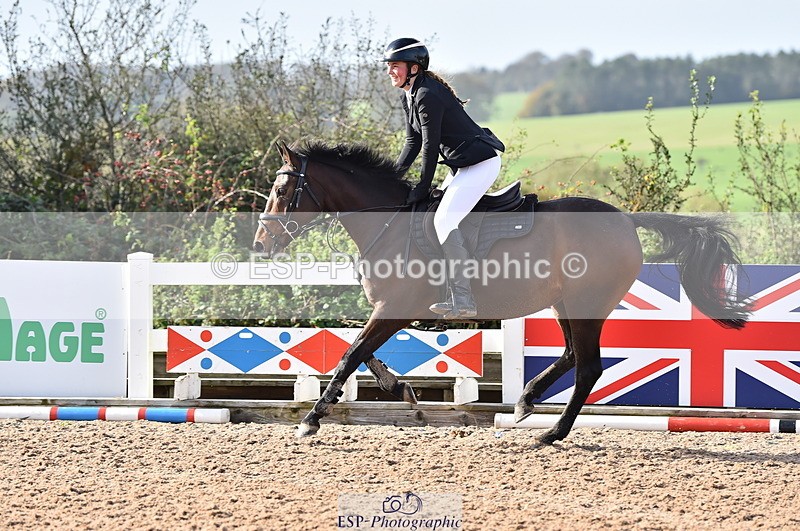 231029A-122514-03295 - Pony Foxhunter & 1.10m Open