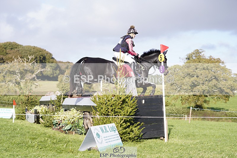 241025-103304-06133 - 002-Ellie.Fredericks-BRITANNIA'S.OLIVE