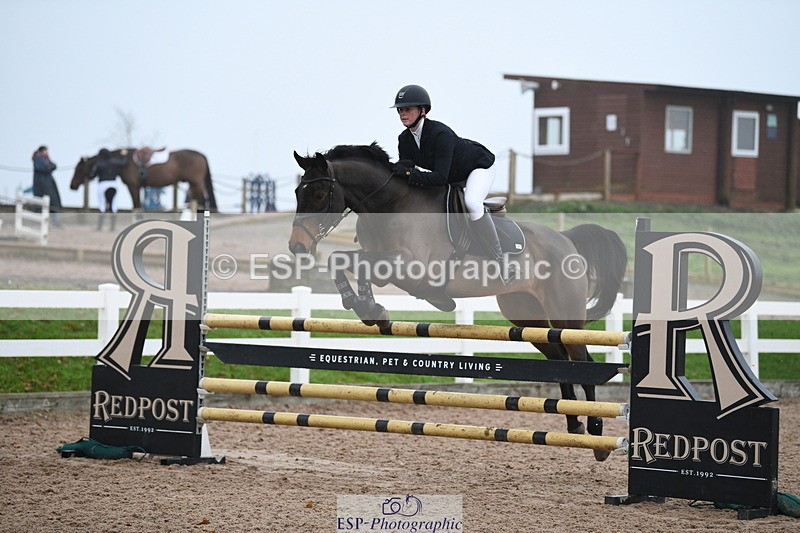 241103A-105141-07607 - SUN Cls 21 Snr Newcomers and 1.10m Open