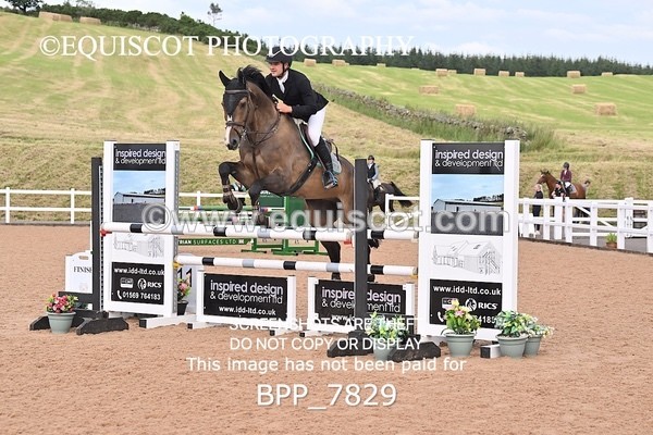 BPP_7829 - CLASS 16 FRI GFS Saddles Senior Newcomers/1.10m Open