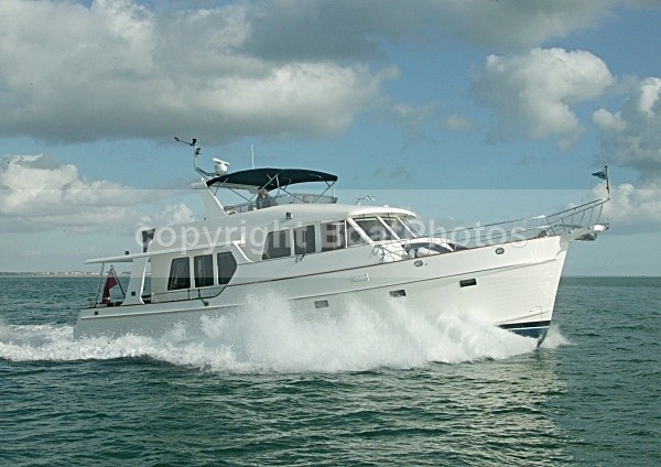 081009 GRAND BANKS 59 8CDX9958 - Flybridge Cruisers