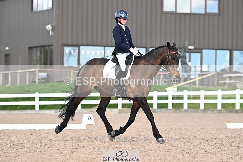 240324A-133104-03675 - Novice 27, 12.30 to 13.50