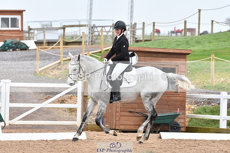 240121A-113010-00573 - Cls 5 Novice 37A