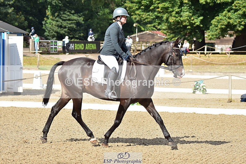 250719A-100052-03469 - 019-Bryony.Lovell-Williams-Broadtown.Man.In.The.Mirror