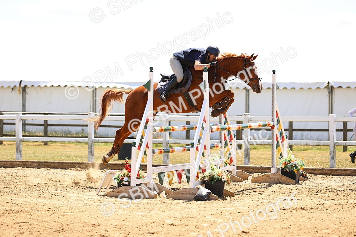 SBM_014394 - Class 15 - Senior Newcomers - 1.10m Open