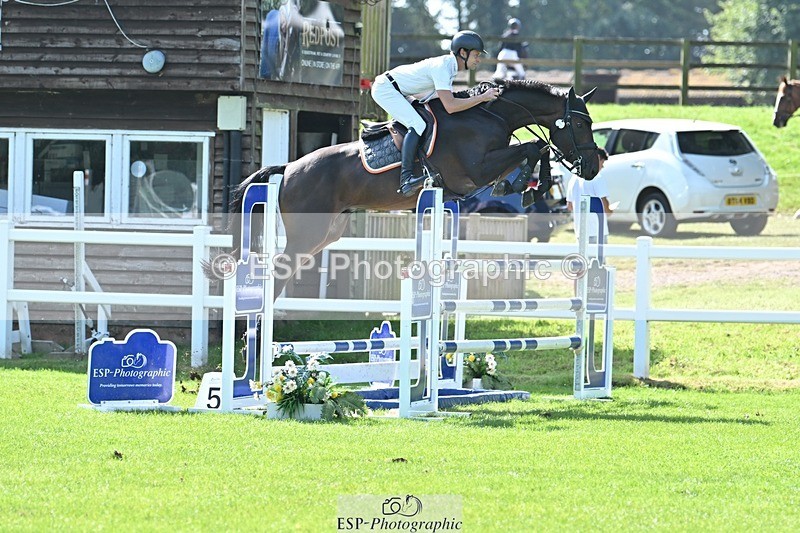 230909-120419-05372 - Cls 11 Snr Foxhunter & 1.20m Open
