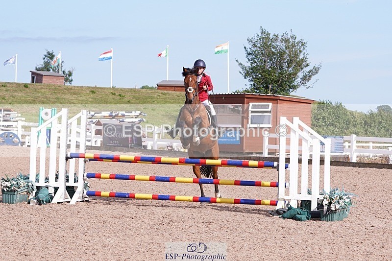 250629-174324-13281 - Cls 33 Stepping Stones 128cm and 138cm